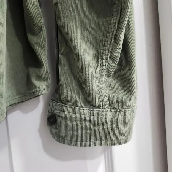 ❤️NWT❤️ Alpine Design Olive Men's Casual Button Down Shirt - Picture 8 of 14